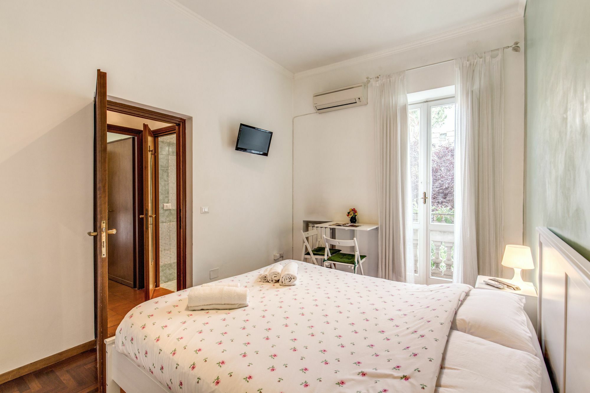 Finally In Roma Ngoại thất bức ảnh